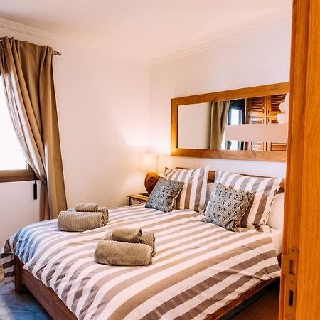 Paradise Beach House: Piscina Privada, Playa 100M コラレホ エクステリア 写真