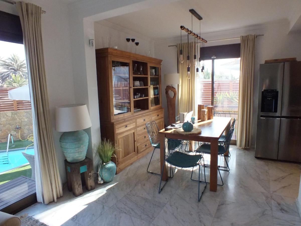 Paradise Beach House: Piscina Privada, Playa 100M コラレホ エクステリア 写真
