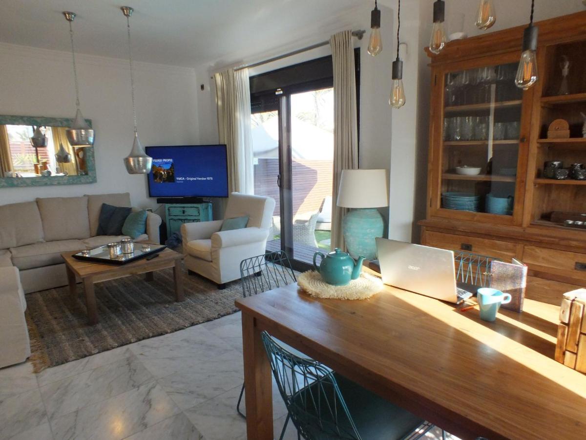 Paradise Beach House: Piscina Privada, Playa 100M コラレホ エクステリア 写真
