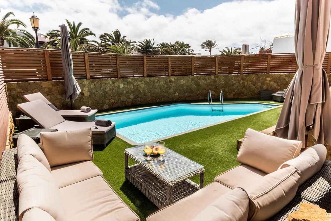 Paradise Beach House: Piscina Privada, Playa 100M コラレホ エクステリア 写真